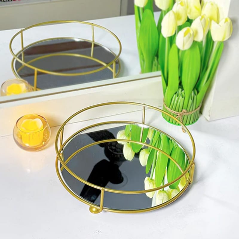 Classy Golden Vanity Display with Mirror - Image 4