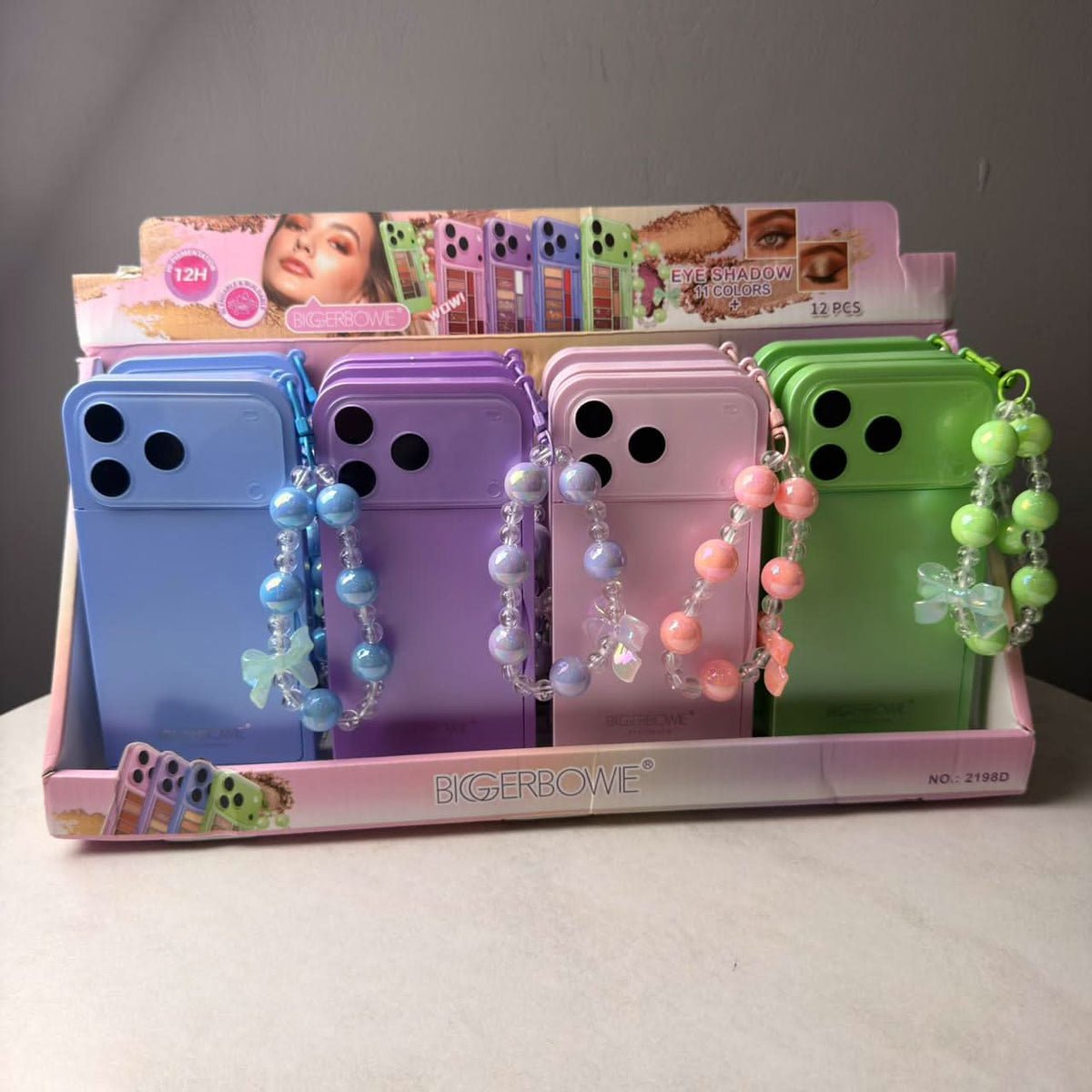 IPhone 17 Pro Max Style Eyeshadow Palette With Hand Band - Image 7
